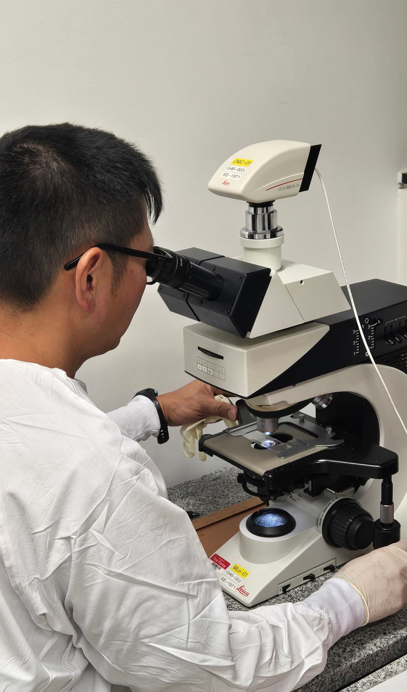 Laboratory microscope diagnosis